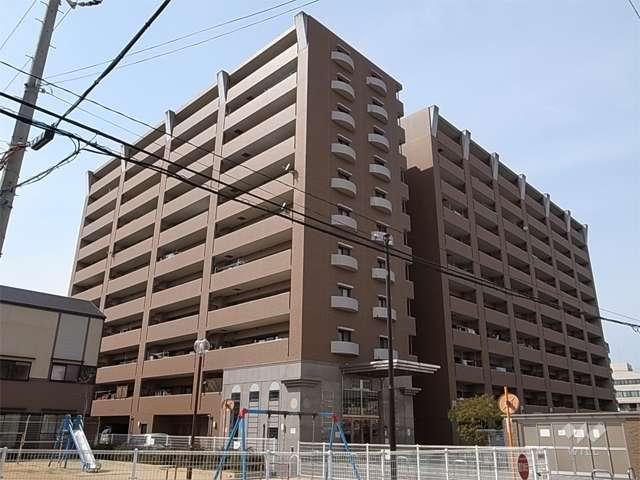 3LDK apartment in Amagasaki, Hyogo - Photo 1