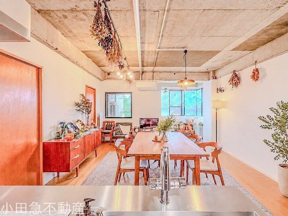 2LDK apartment in Nakano Ward, Tokyo - Photo 1