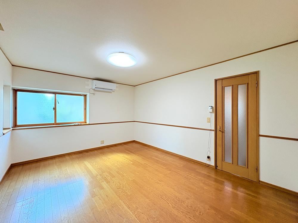 3LDK house in Nagareyama, Chiba - Photo 1