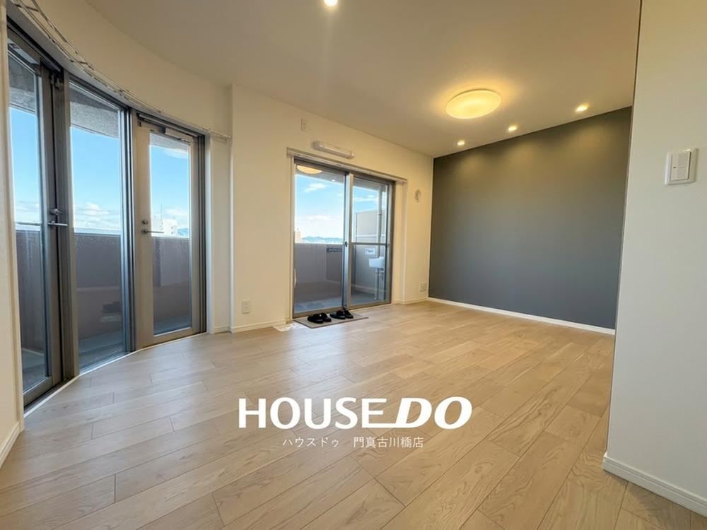3LDK apartment in Tsurumi Ward, Osaka - Photo 1