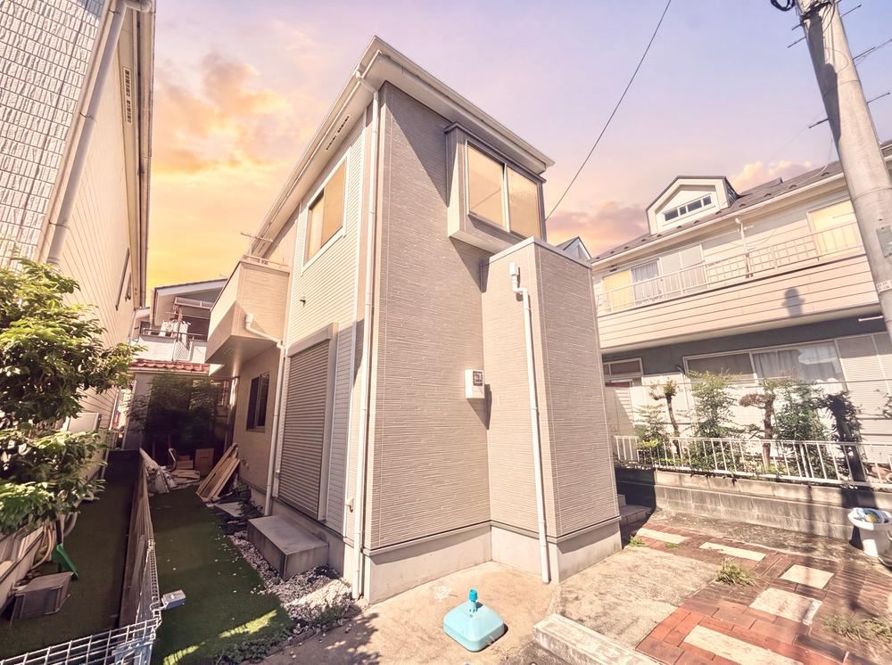 Thumbnail 3