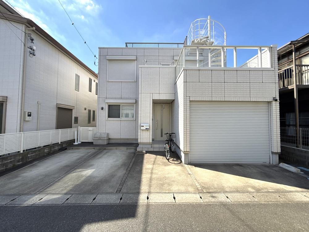 5LDK+S house in Hiratsuka, Kanagawa - Photo 1
