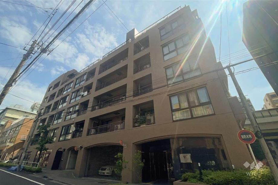 2LDK apartment in Itabashi Ward, Tokyo - Photo 1
