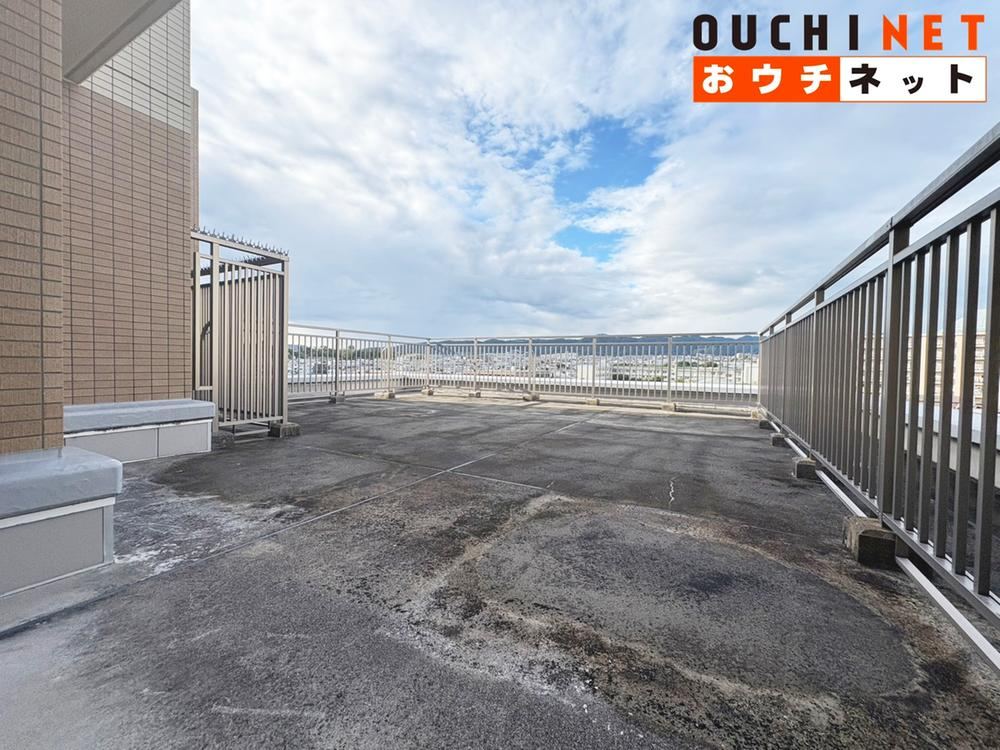 3LDK apartment in Toyonaka, Osaka - Photo 1