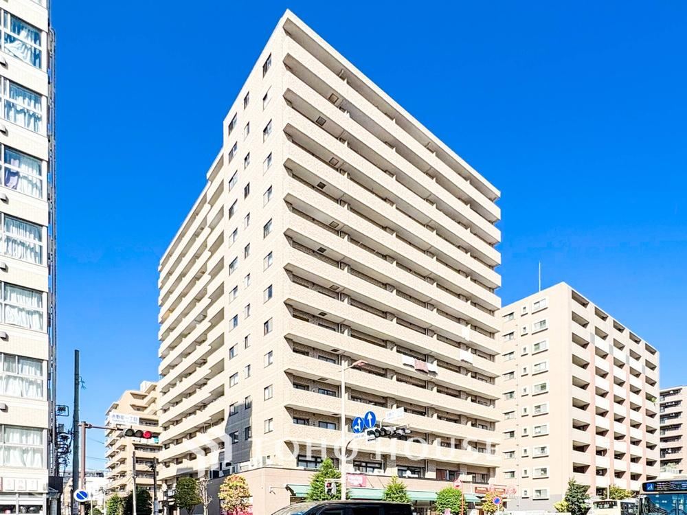 3LDK apartment in Minami Ward, Yokohama, Kanagawa - Photo 1