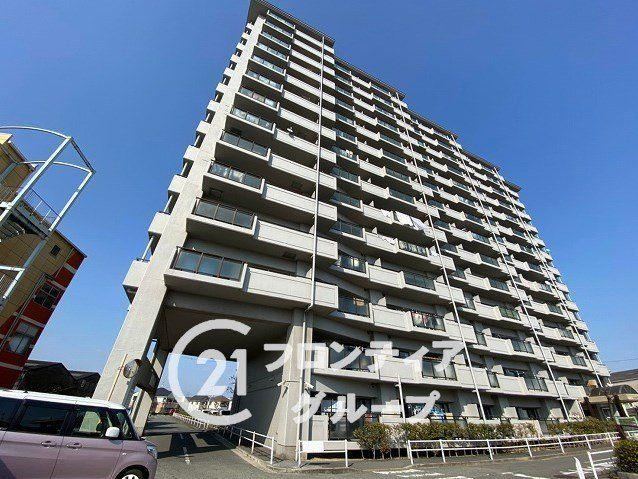 3LDK apartment in Himeji, Hyogo - Photo 1