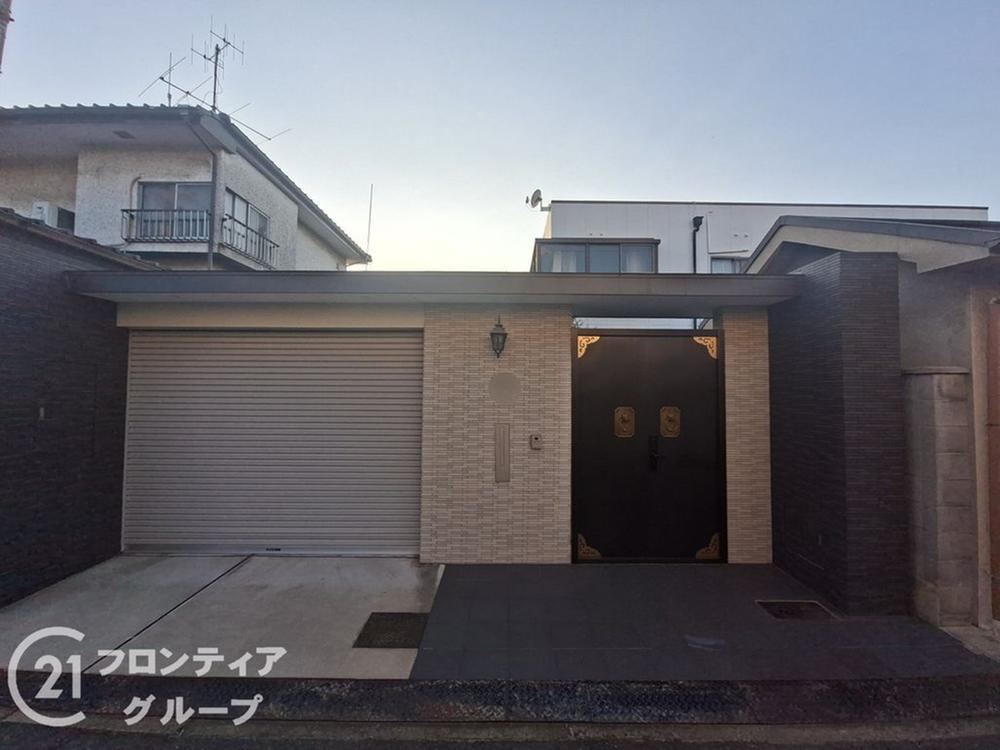 9LDK house in Hirano Ward, Osaka - Photo 1