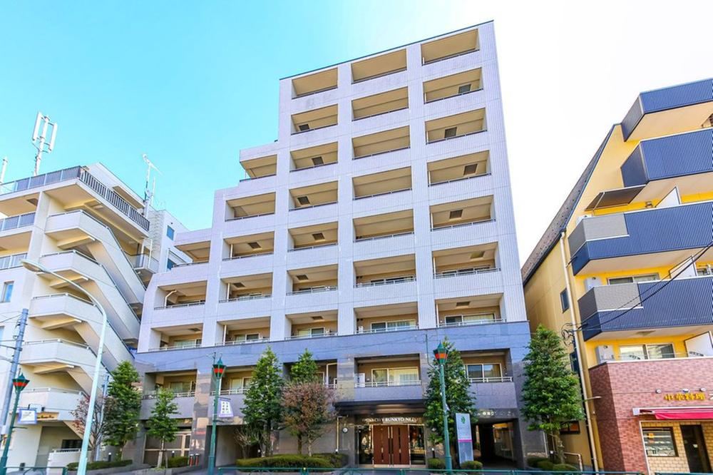 1LDK+S apartment in Bunkyo Ward, Tokyo - Photo 1