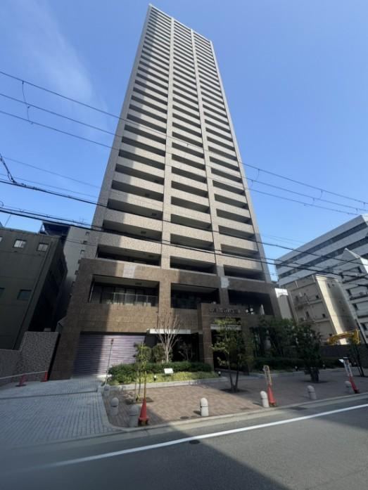 2LDK apartment in Chuo Ward, Osaka - Photo 1