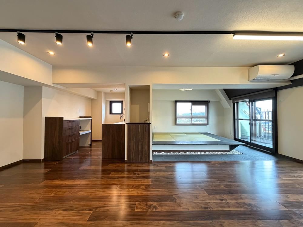 4LDK apartment in Oita, Oita - Photo 1