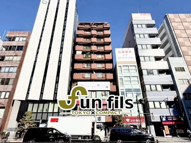 2LDK apartment in Minato Ward, Tokyo - Photo 1