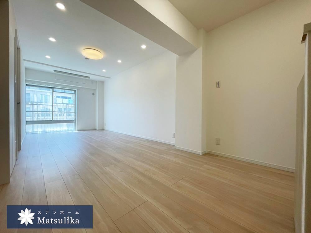 2LDK apartment in Joto Ward, Osaka - Photo 1