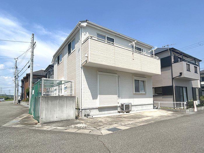 4LDK house in Nishi Ward, Kobe, Hyogo - Photo 1