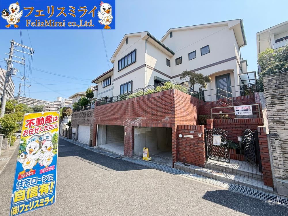 4LDK+S house in Suma Ward, Kobe, Hyogo - Photo 1