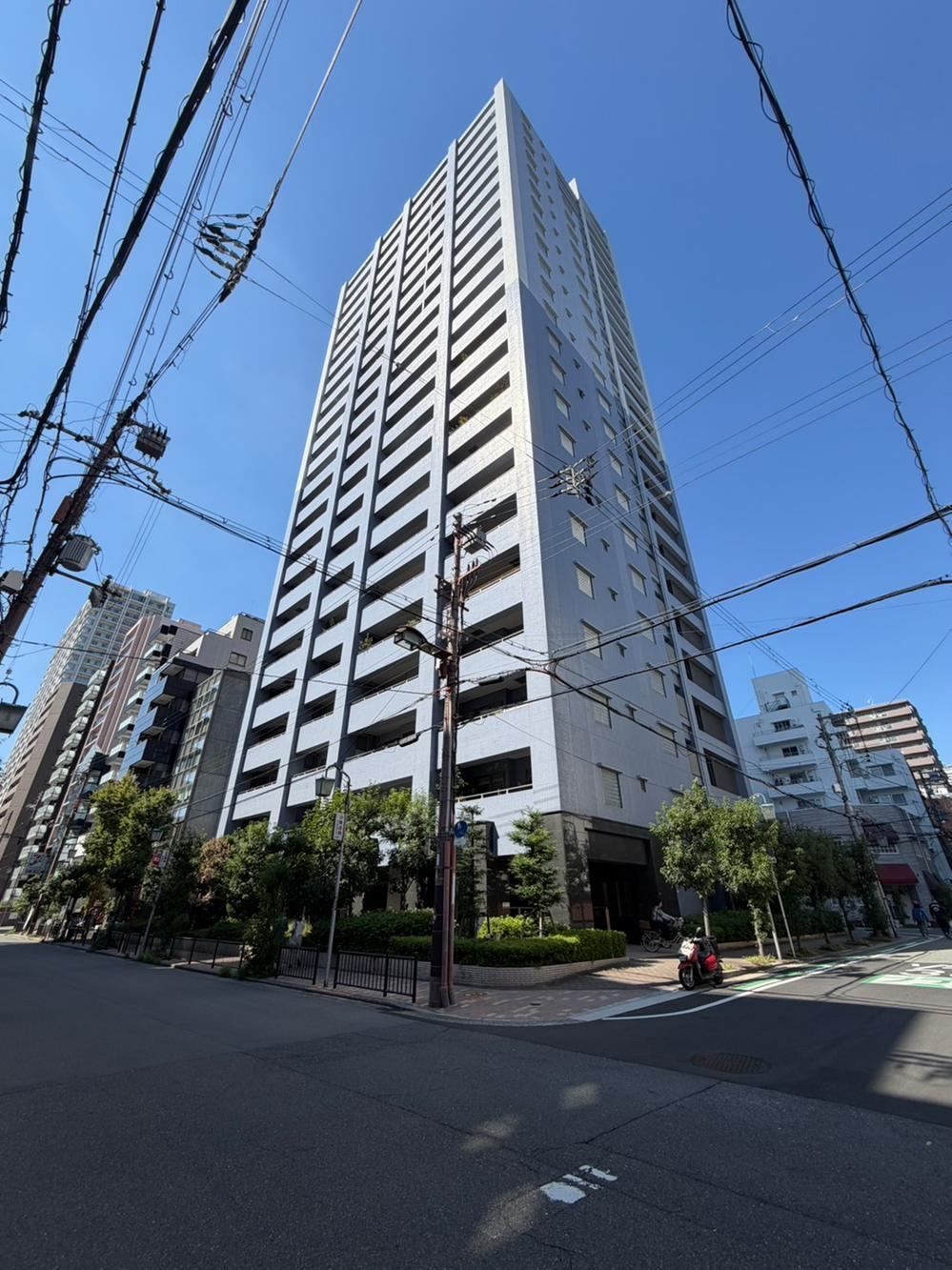 2LDK apartment in Nishi Ward, Osaka - Photo 1