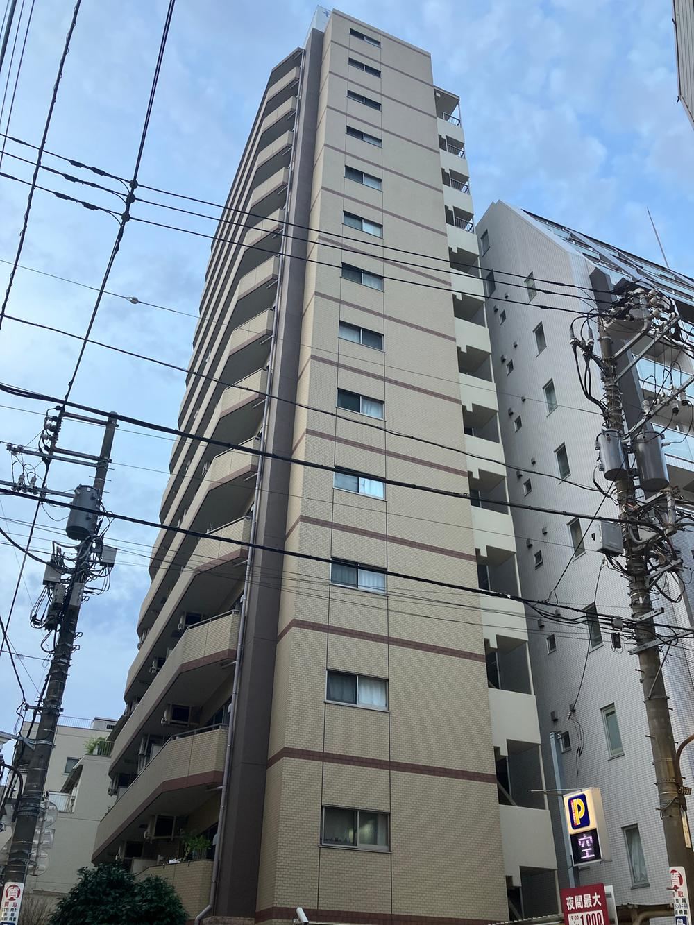 studio apartment in Toshima Ward, Tokyo - Photo 1