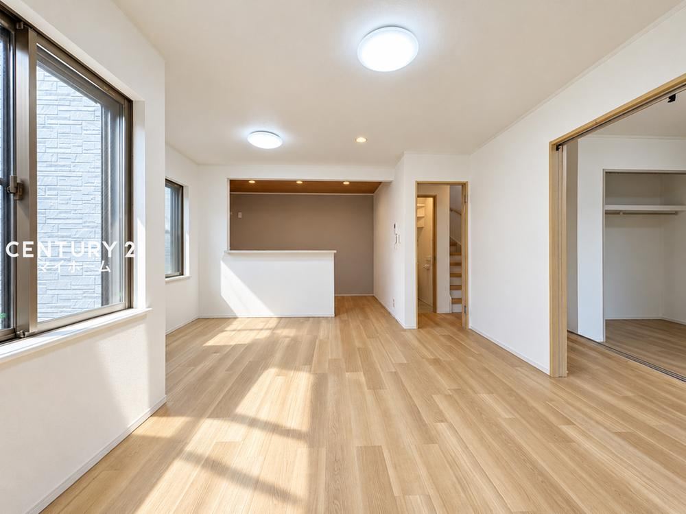 4LDK house in Nishi Ward, Yokohama, Kanagawa - Photo 1