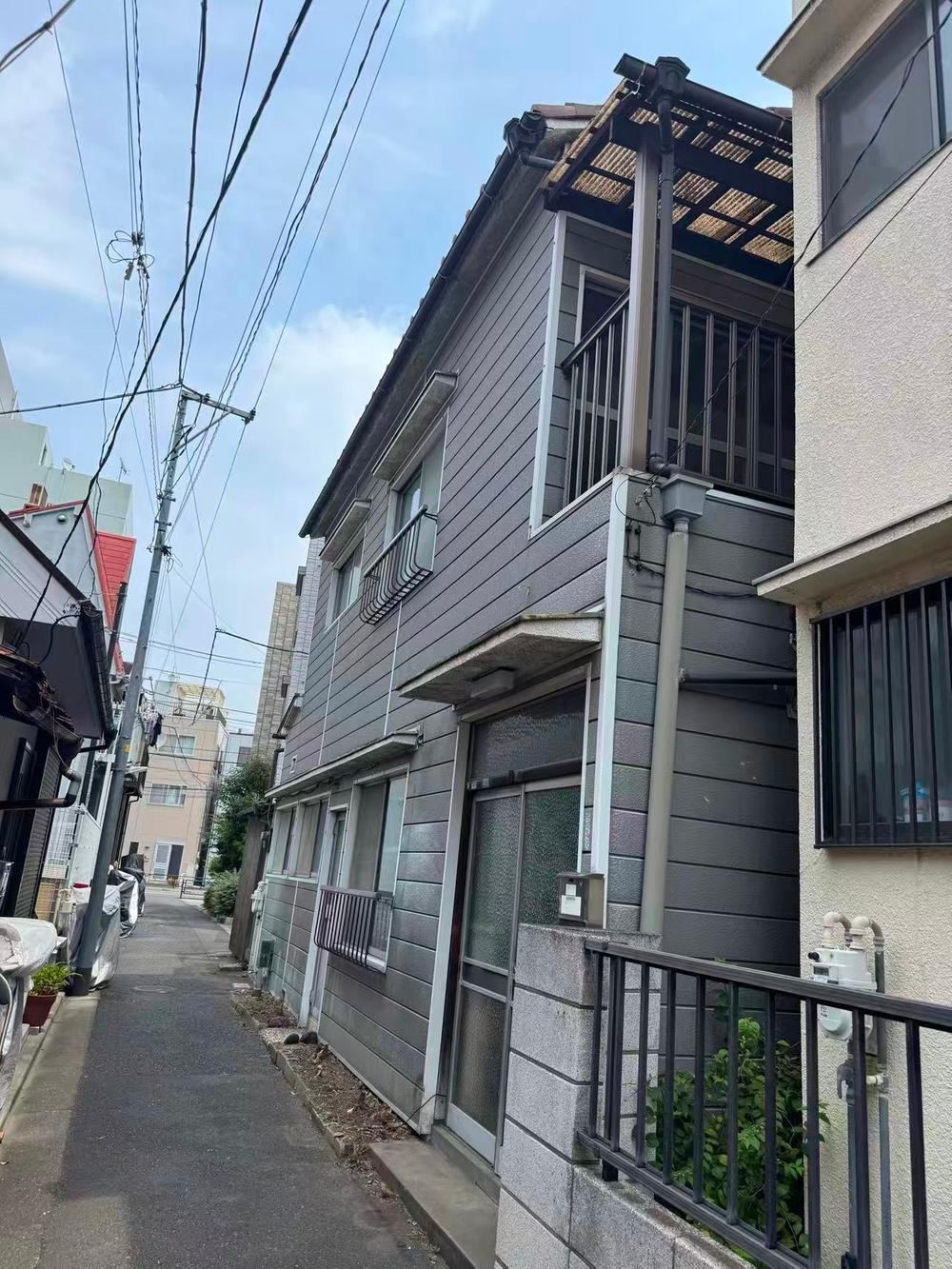 3DK house in Sumida Ward, Tokyo - Photo 1