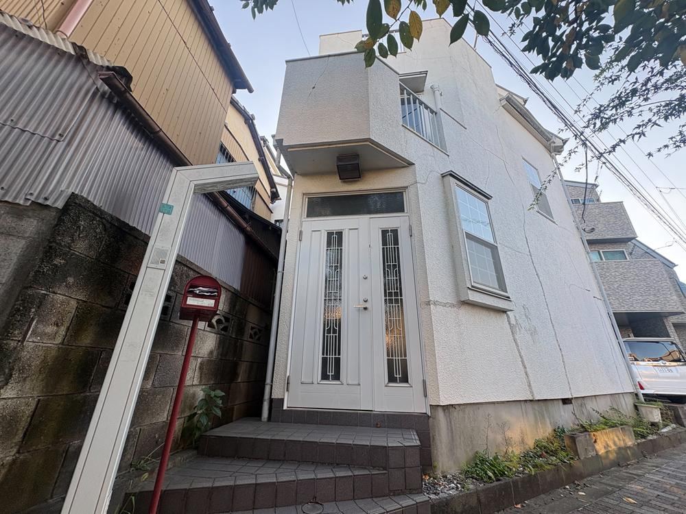 3LDK house in Edogawa Ward, Tokyo - Photo 1