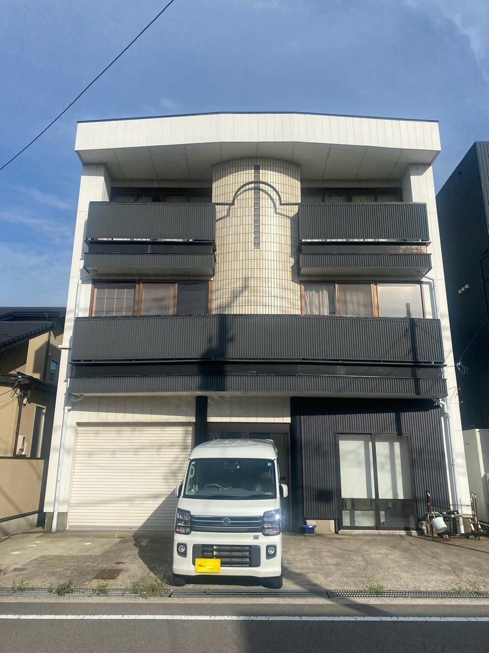4LDK house in Kanazawa, Ishikawa - Photo 1