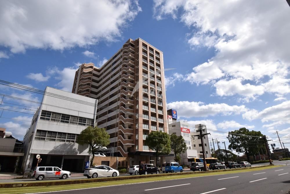 4LDK apartment in Kagoshima, Kagoshima - Photo 1