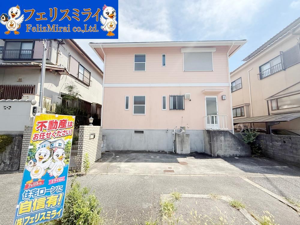 4LDK house in Suma Ward, Kobe, Hyogo - Photo 1