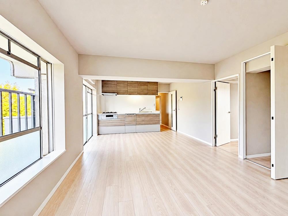 3LDK apartment in Konan Ward, Yokohama, Kanagawa - Photo 1