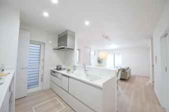 4LDK house in Asakita Ward
