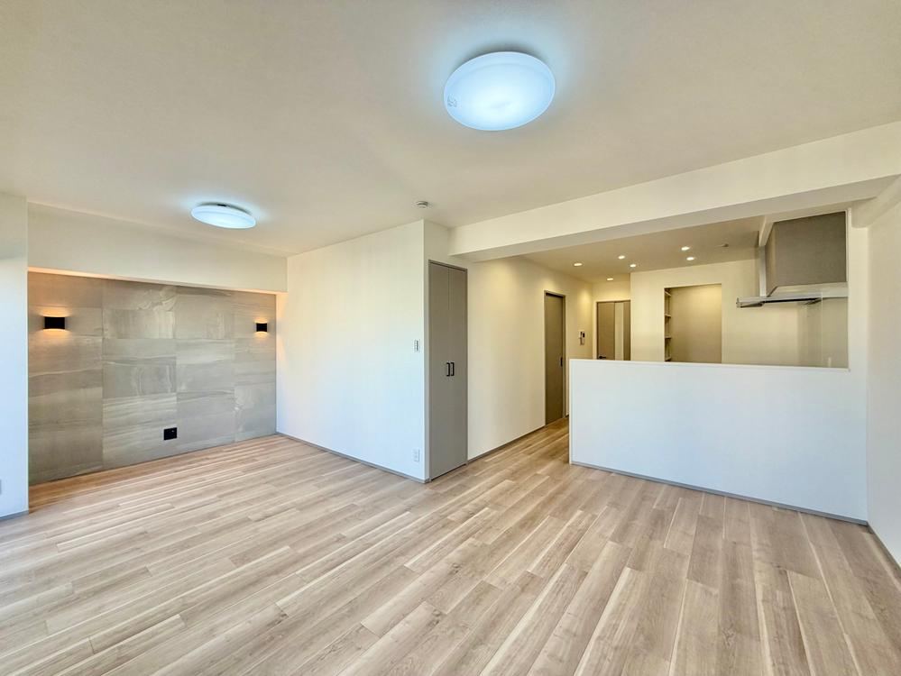 3LDK apartment in Chuo Ward, Osaka - Photo 1
