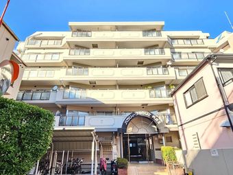 3LDK apartment in Nishinomiya