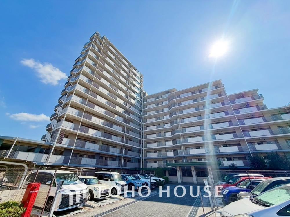 3LDK apartment in Koganei, Tokyo - Photo 1