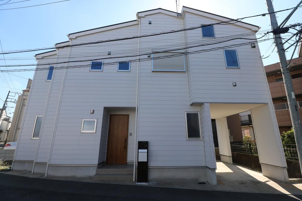 3LDK house in Fujisawa, Kanagawa - Photo 1