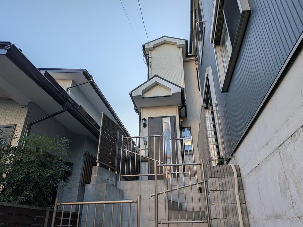 3LDK house in Fujisawa, Kanagawa - Photo 1