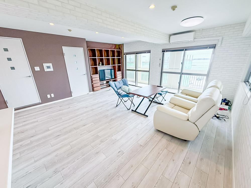 1LDK apartment in Okinawa, Okinawa - Photo 1