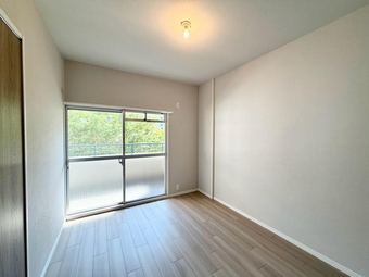 3LDK apartment in Suminoe Ward
