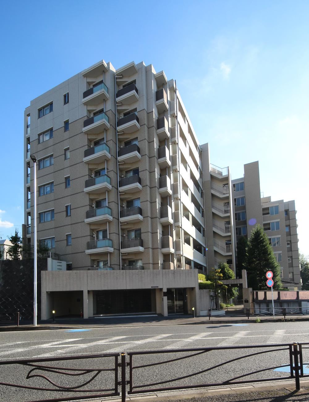 2LDK+S apartment in Asao Ward, Kawasaki, Kanagawa - Photo 1