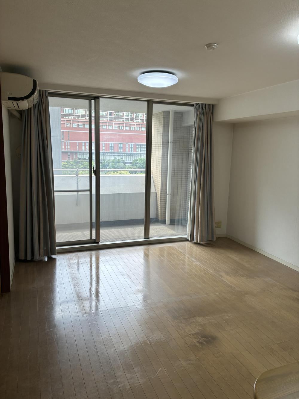 3LDK apartment in Koto Ward, Tokyo - Photo 1