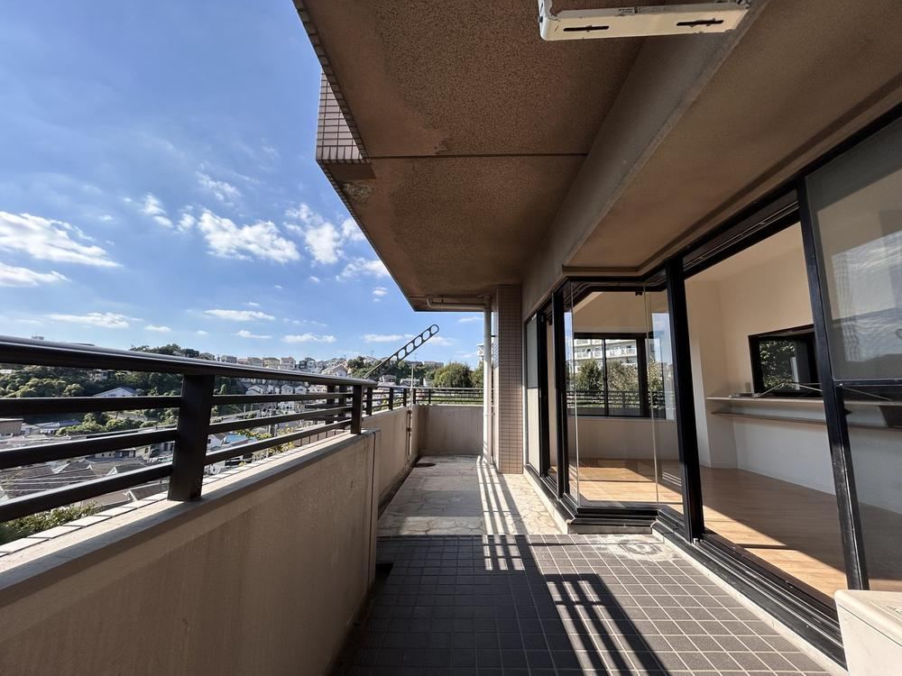 4LDK apartment in Isogo Ward, Yokohama, Kanagawa - Photo 1