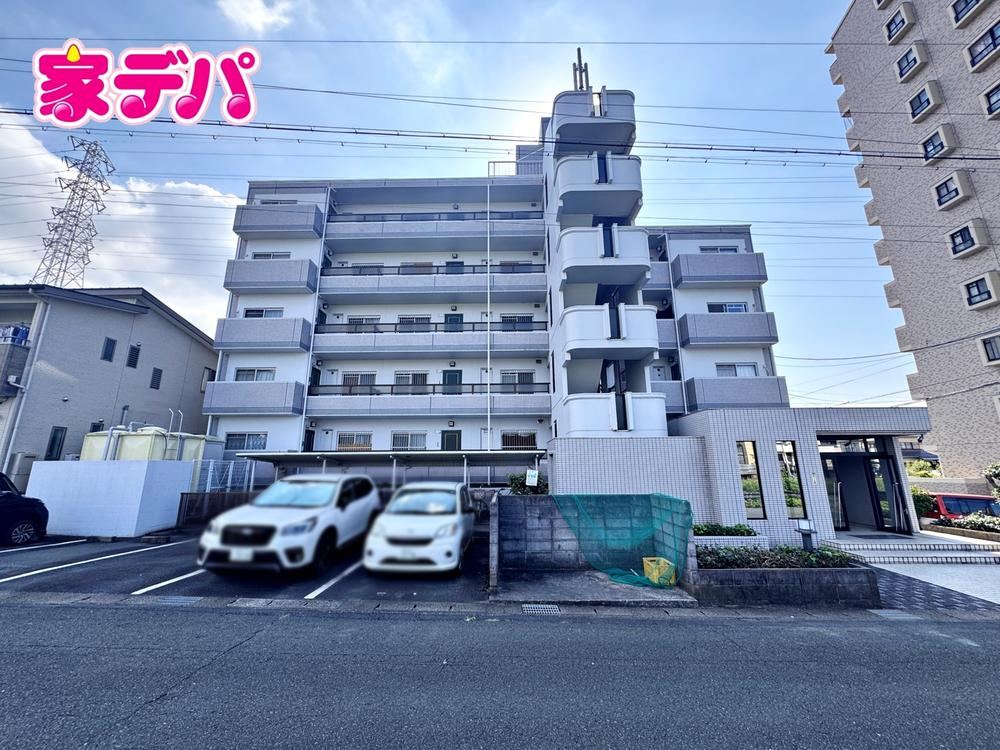 4LDK apartment in Toyohashi, Aichi - Photo 1