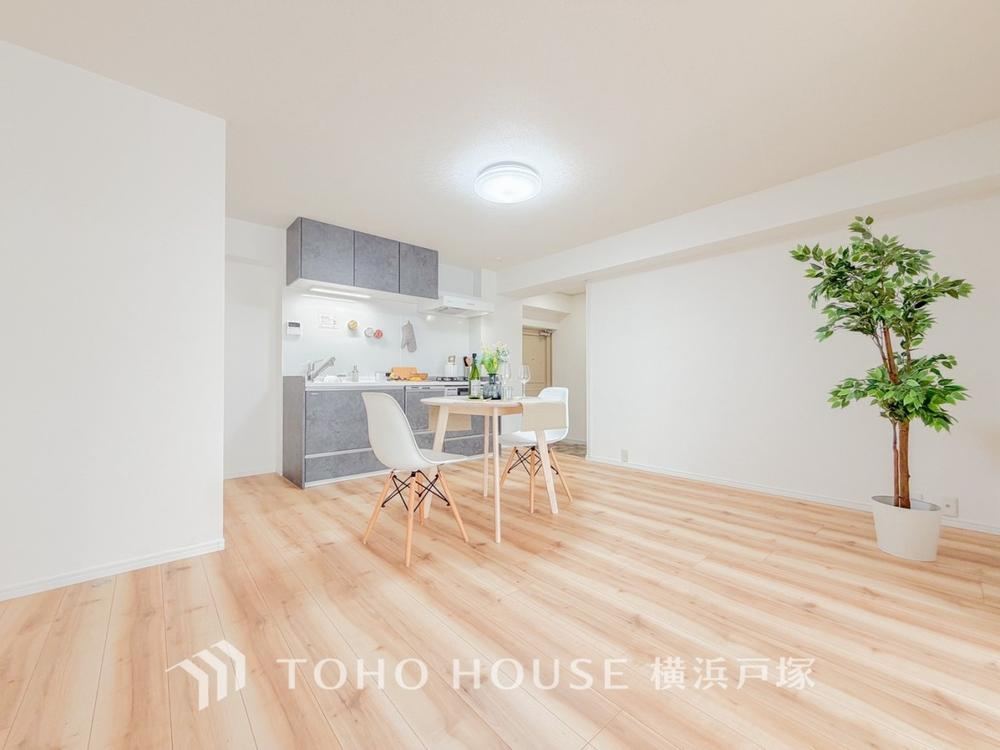 2LDK apartment in Isogo Ward, Yokohama, Kanagawa - Photo 1