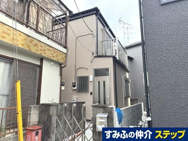 2LDK house in Katsushika Ward, Tokyo - Photo 1
