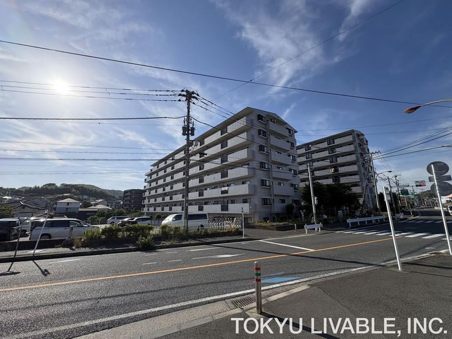 3LDK apartment in Yokosuka, Kanagawa - Photo 1