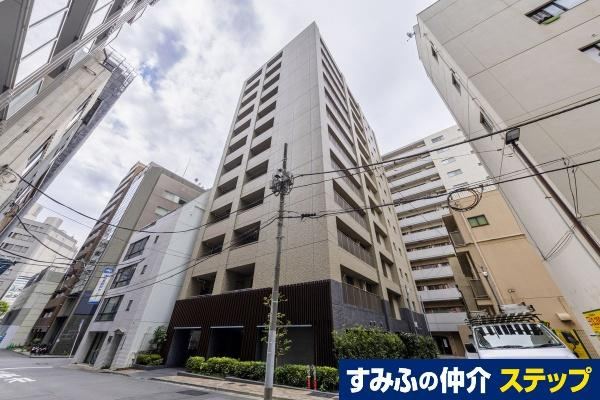 3LDK apartment in Chiyoda Ward, Tokyo - Photo 1