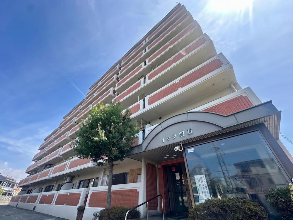 1LDK apartment in Akashi, Hyogo - Photo 1