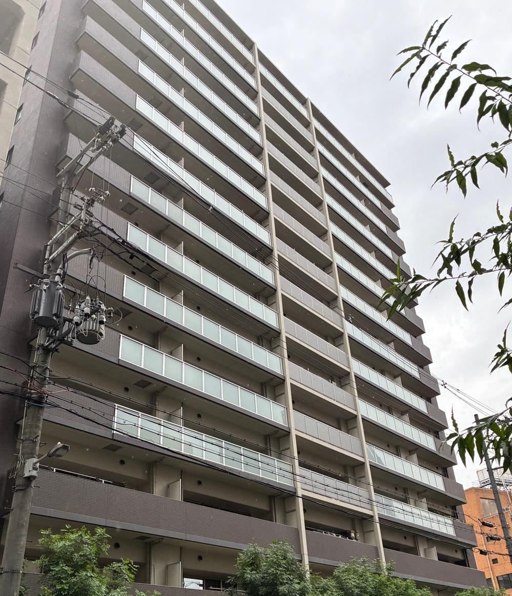 3LDK apartment in Kita Ward, Osaka - Photo 1