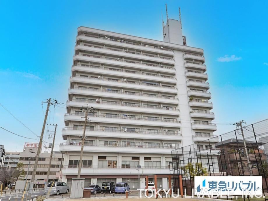 2DK apartment in Sumida Ward, Tokyo - Photo 1