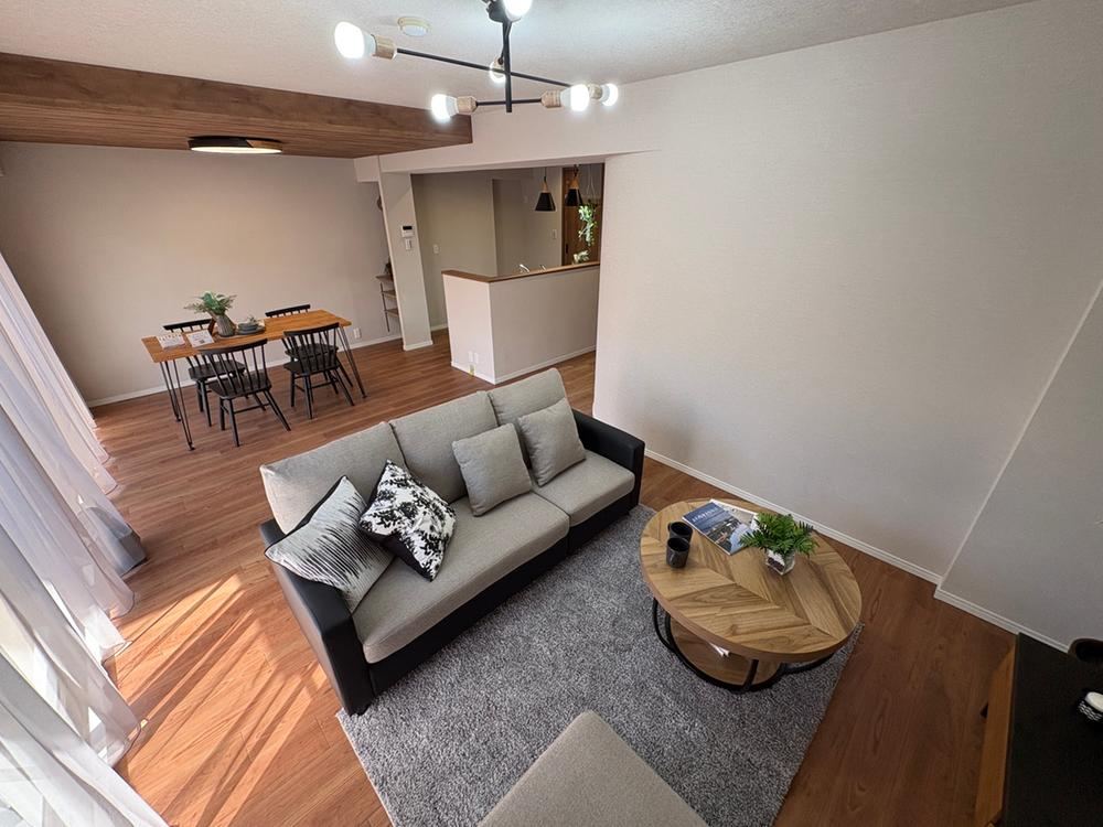 2LDK+S apartment in Toyonaka, Osaka - Photo 1