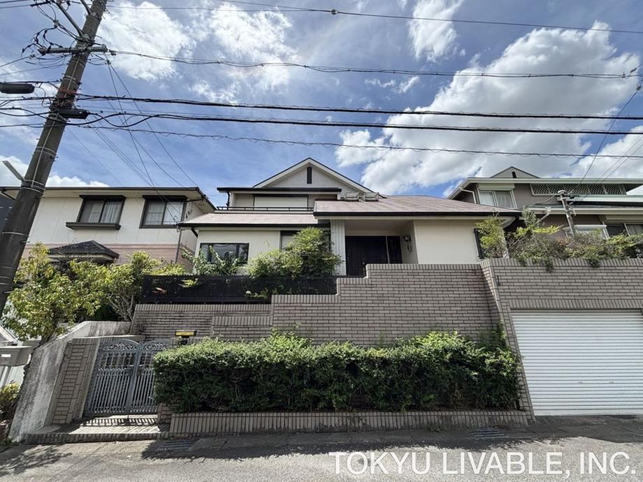 5LDK house in Nisshin, Aichi - Photo 1