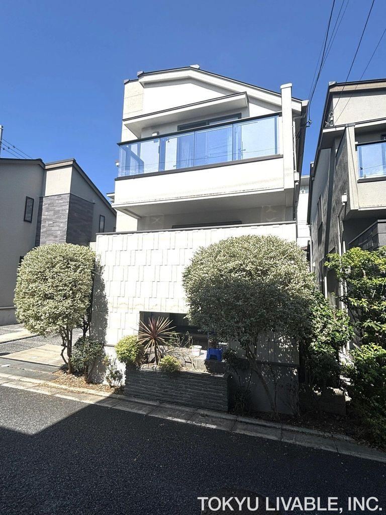 Thumbnail 4