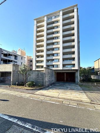 3LDK apartment in Sawara Ward